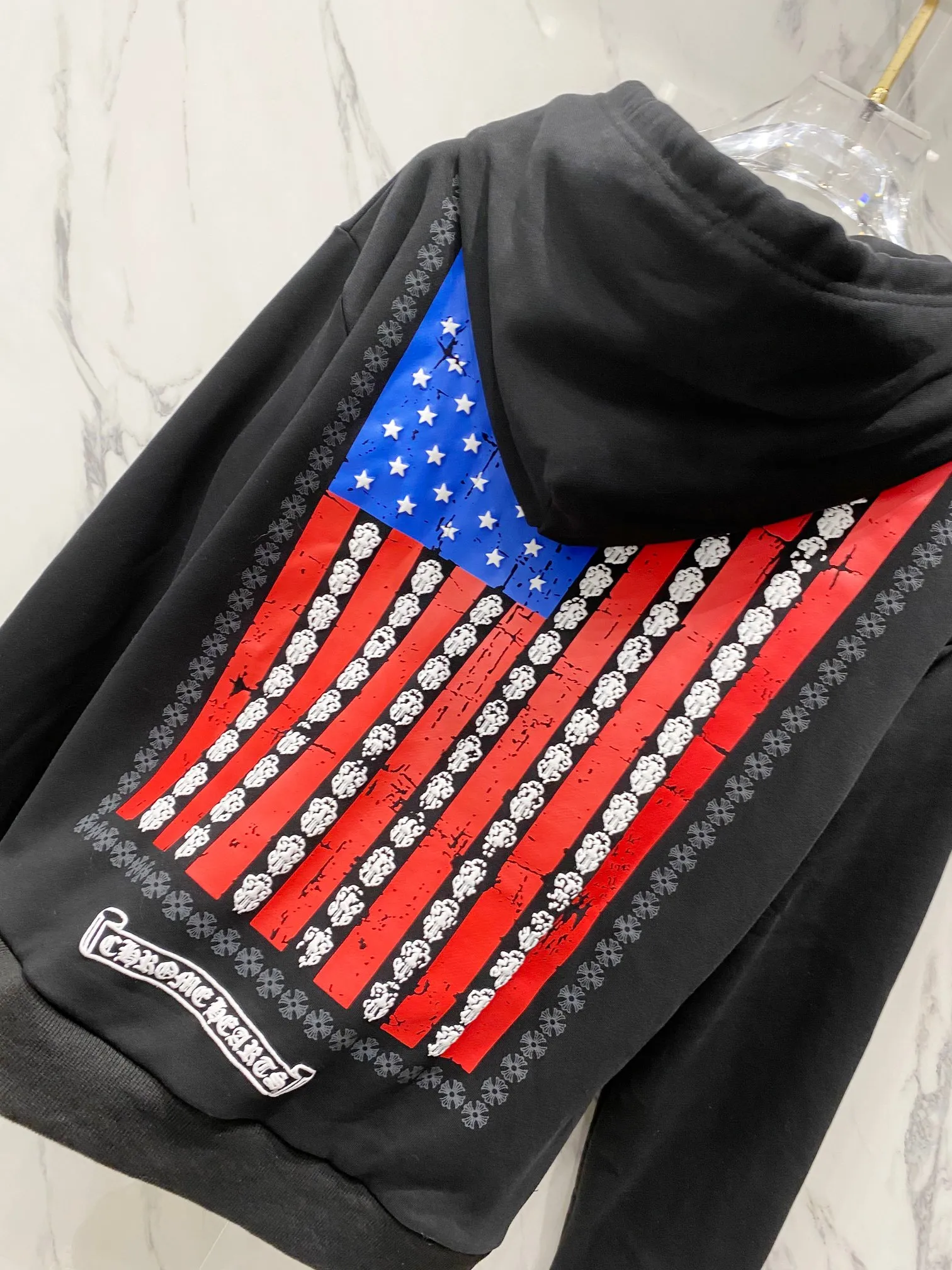 P290 Chrome Hearts 25ss horseshoe Sanskrit flag foam printed zipper hooded sweatshirt jacket. Fabric high-definition super heavyweight pure cotton fabric. Customized hardware. Thread. Accessories. Matching version. Same style for men and women. -Color: Black -Size: S M L XL